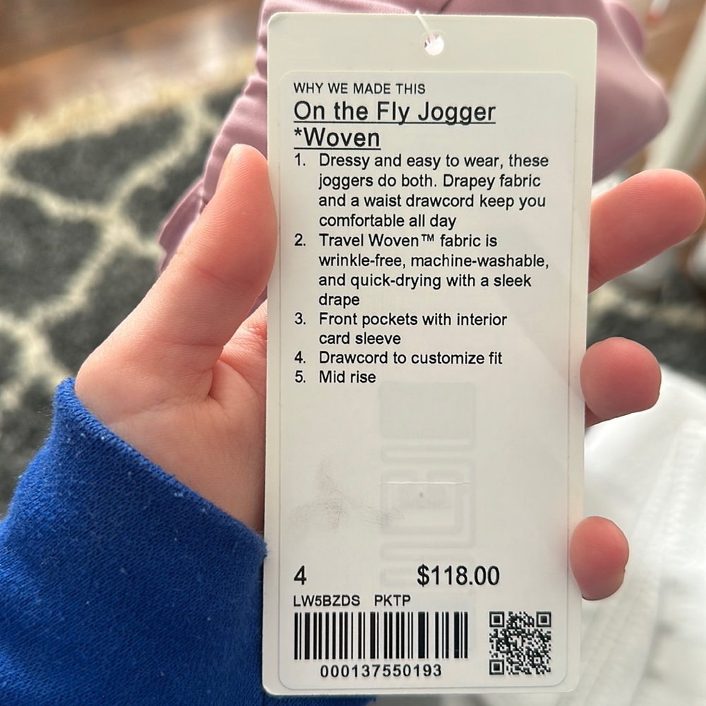 Lululemon joggers never worn. Brand new, great condition. Price is negotiable!